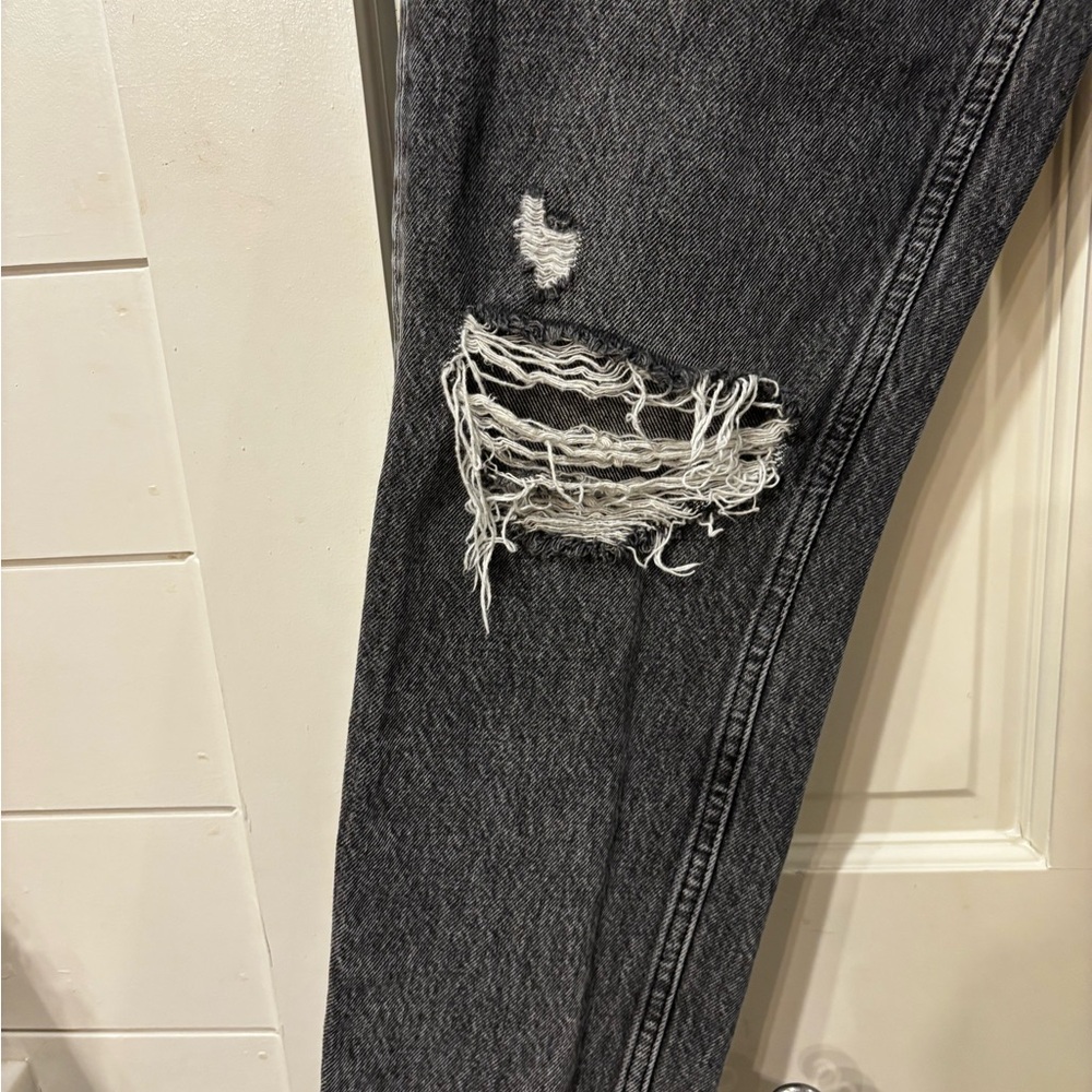 Anine Bing High-Rise Charcoal Gray Ripped Mom Jeans - Women - Picture 5 of 8